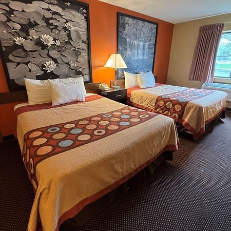 Super 8 By Wyndham Du Quoin Hotel Exterior photo